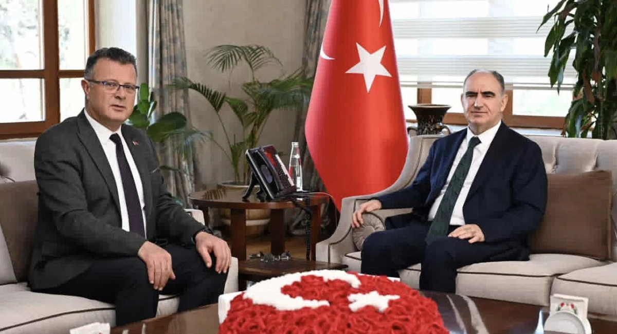 Alaşehir Belediye Başkanı &Ouml;k&uuml;zc&uuml;oğlu&rsquo;ndan, Vali Vahdettin &Ouml;zkan&rsquo;a Ziyaret