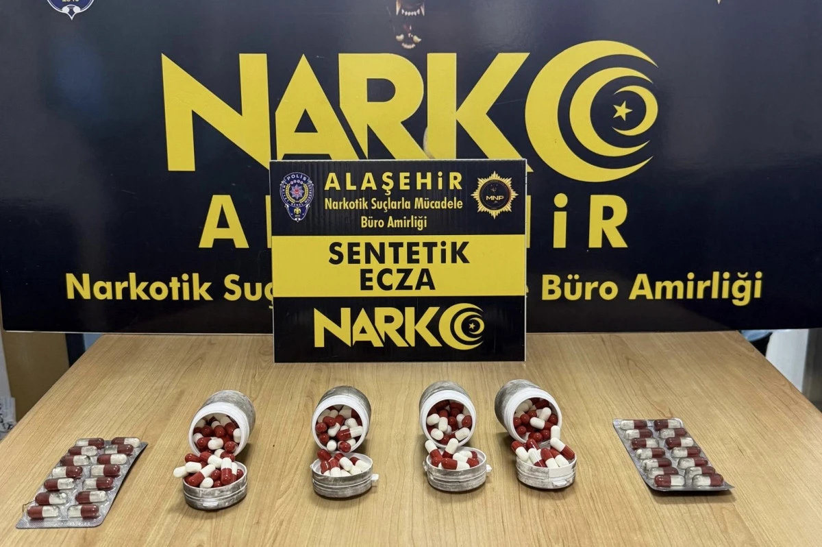 Alaşehir&rsquo;de 16 Yaşındaki Ş&uuml;pheli Sentetik Haplarla Yakalandı: Tutuklandı
