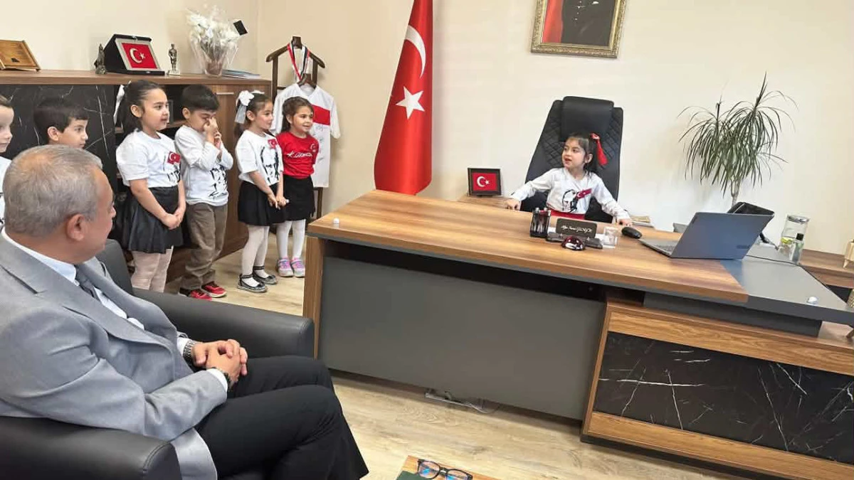 Alaşehir&rsquo;de Duygulandıran İstek: Onlarla Oynamak İstiyorum