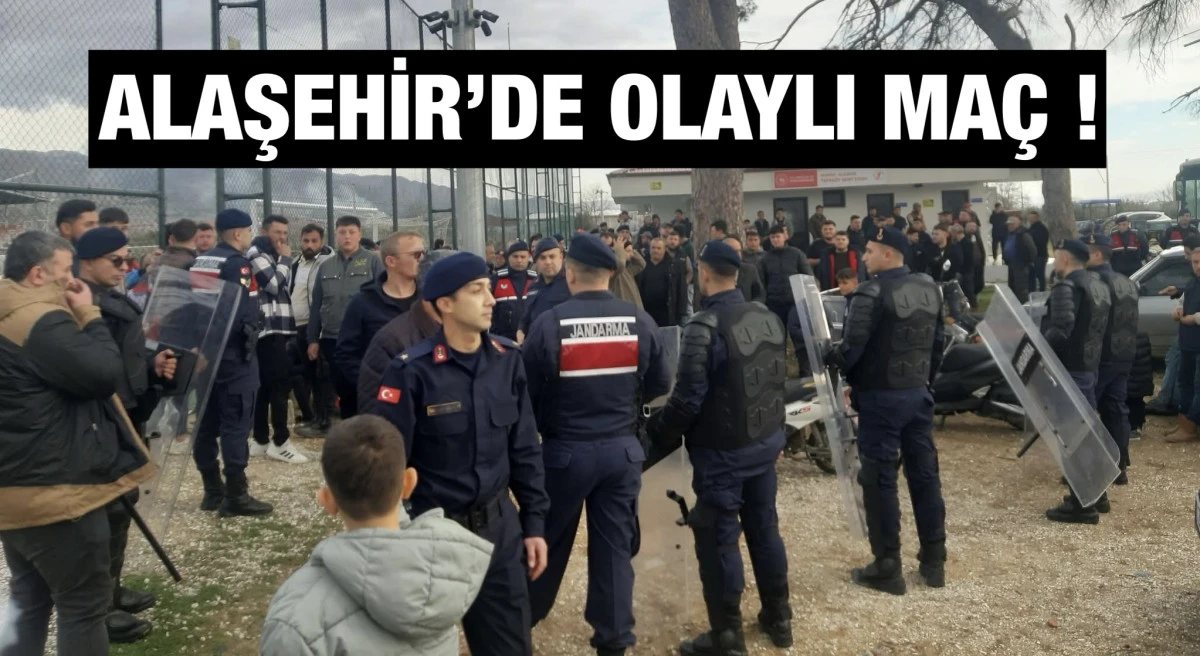 Olaylar Nedeniyle Tepek&ouml;yspor - Uluderbentspor Karşılaşması Yarıda Kaldı